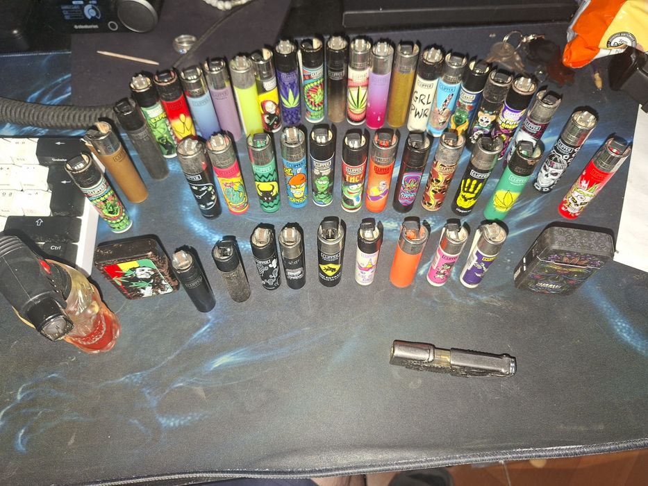 Vendo esqueiros para coleção