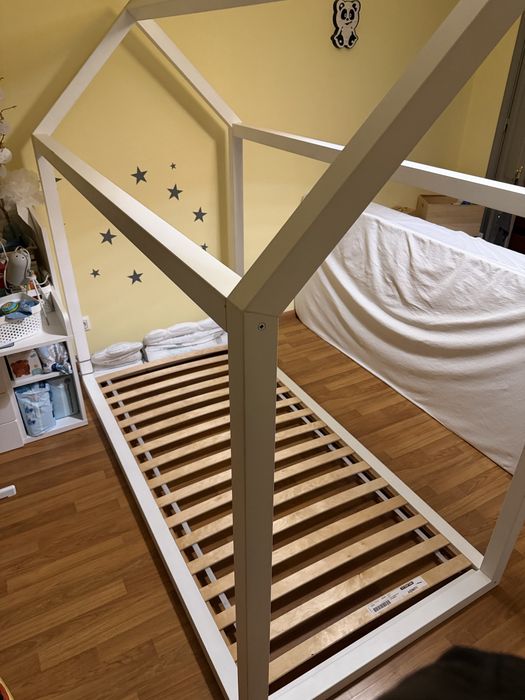 Cama Montessori 90x200 em Madeira Branca com Estrado