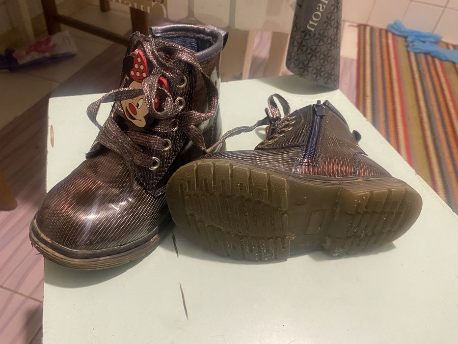 Продам дитячі черевички.