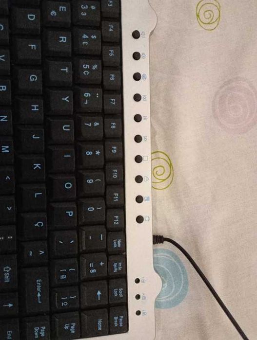 Teclado com entrada usb442992352350720002