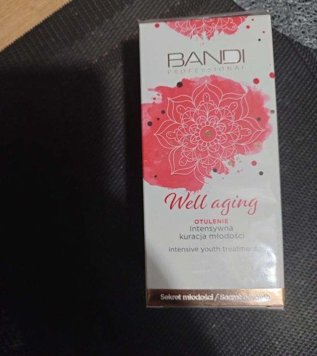Nowy krem Bandi Well aging na noc