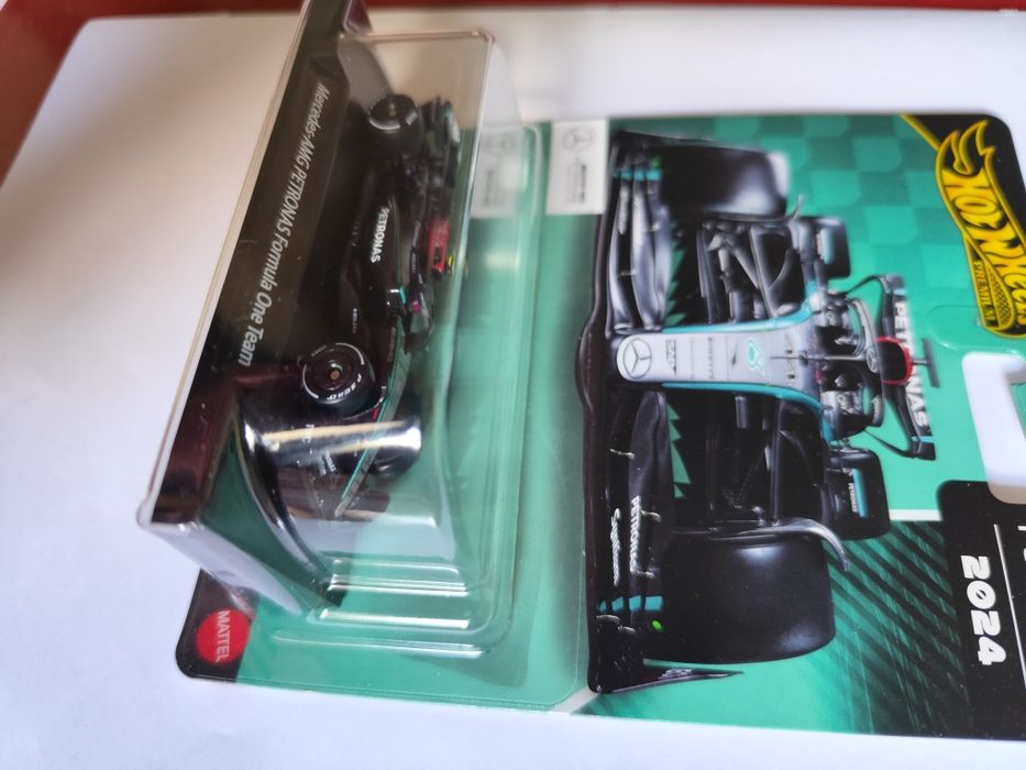 Hot Wheels Premium F1 Mercedes-AMG 2024 Hamilton