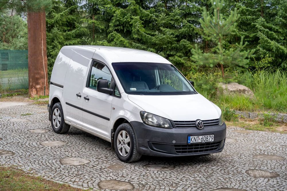 Volkswagen Caddy Furgon (Van) / 1.6 Tdi 75Km / Manual  / Salon Pl