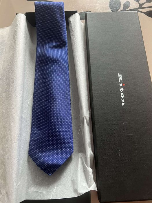 Kiton.   Галстук новый,оригинал!!