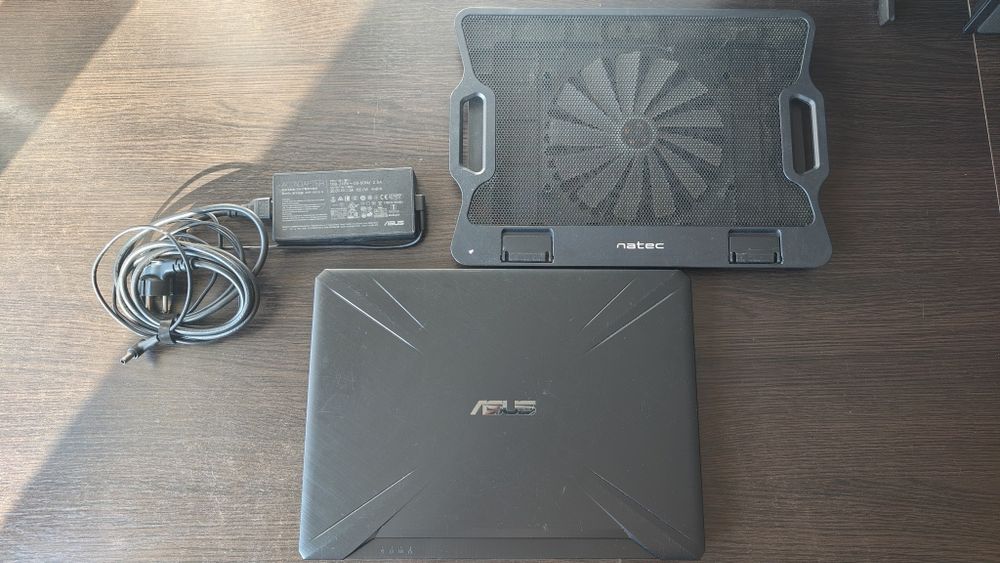 Laptop Asus FX505DT