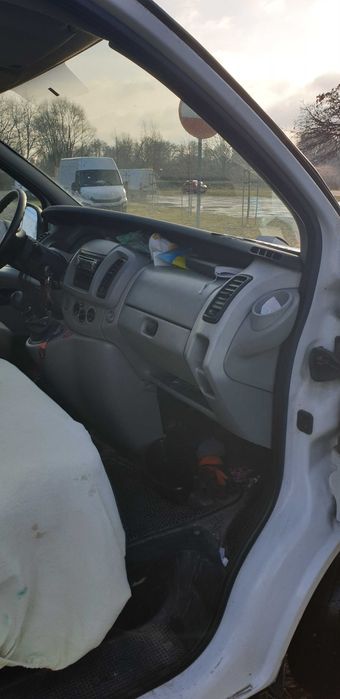 Opel vivaro L1H2 polski salon