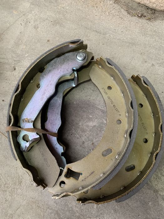 Гальмівні колодки Форд Ескорт