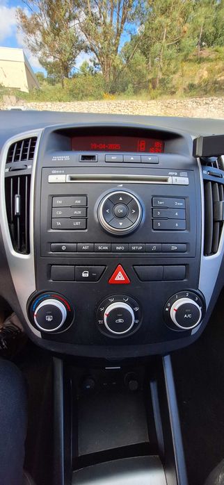 Kia Ceed  1.6 CRDi EX