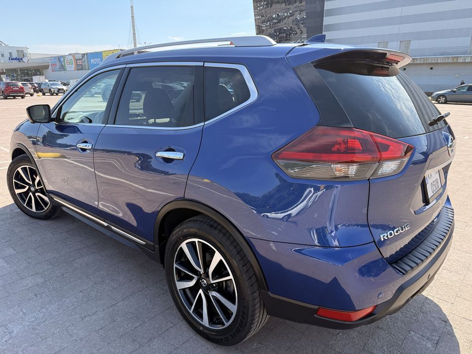 Продам Nissan Rogue 2020