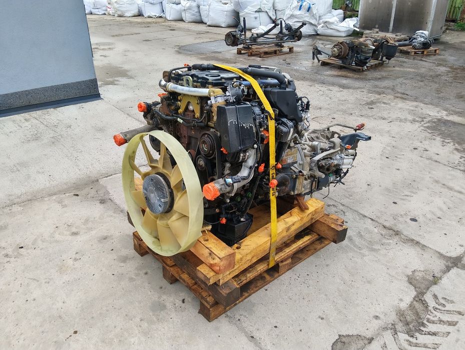 Wtryskiwacz paliwa pompa paliwa Mercedes Atego euro 6 Om 934 2018 r