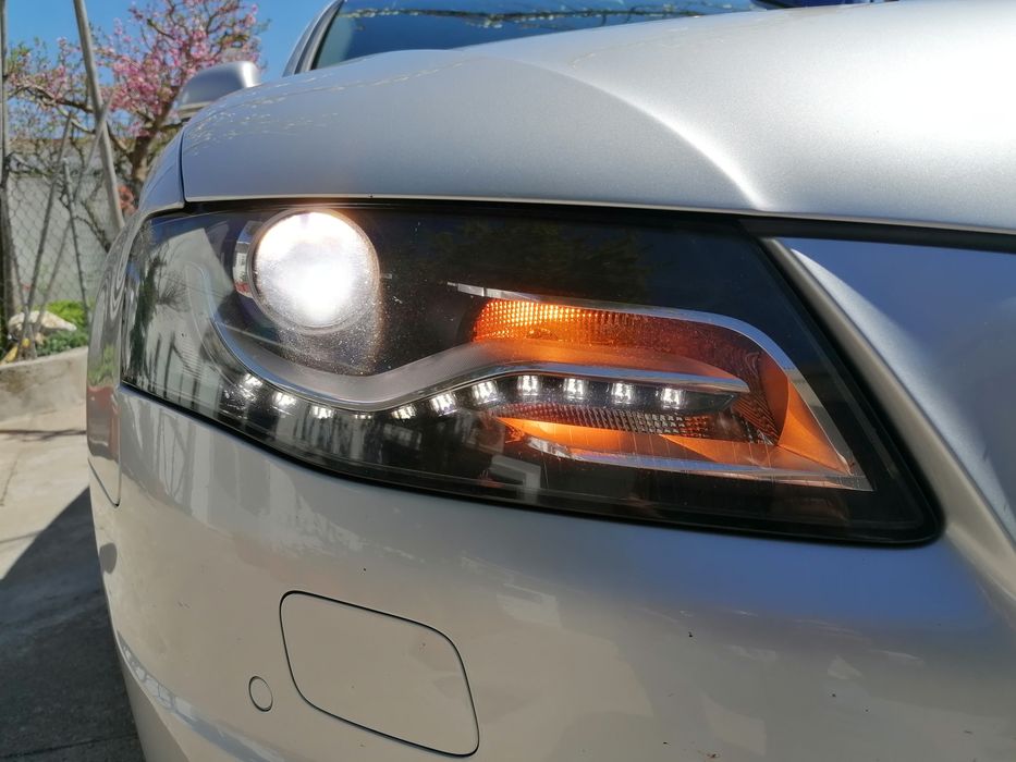 1 par Faróis frente AUDI A4 2010 origem