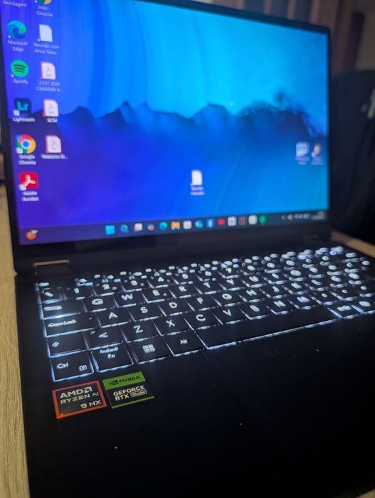 ASUS ProArt PX13 OLED Tátil | Ryzen AI 9 | RTX 4060 | 32GB / 1TB (Praticamente Novo)