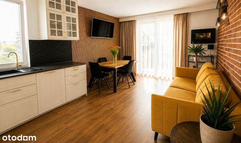 3 pokoje 50m2  Bartąska Jaroty balkon winda parter