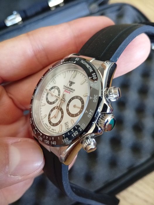 Cronógrafo Tandorio "Panda" VK63