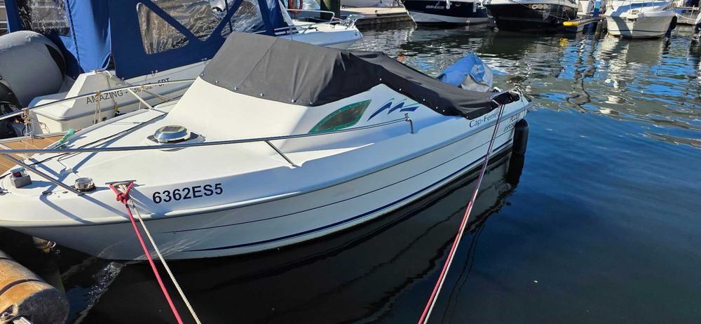 Barco Semi-cabinado 5,5Mts