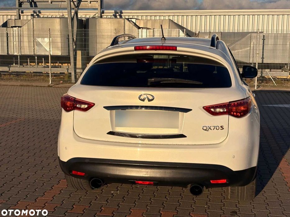 Infiniti QX70 3.0d S