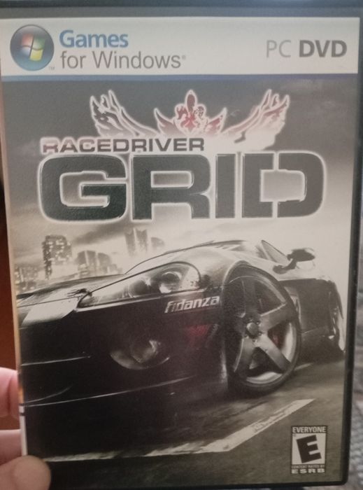 Продам легендарну ігру на ПК  гонки  GRID