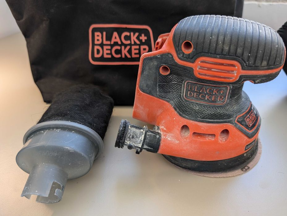 Black + Decker Battery powered Orbital Sander / Lixadora rotorbital