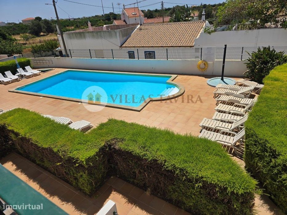 # Moradia T2 com Box, Piscina e Jardim - Condomínio Privado