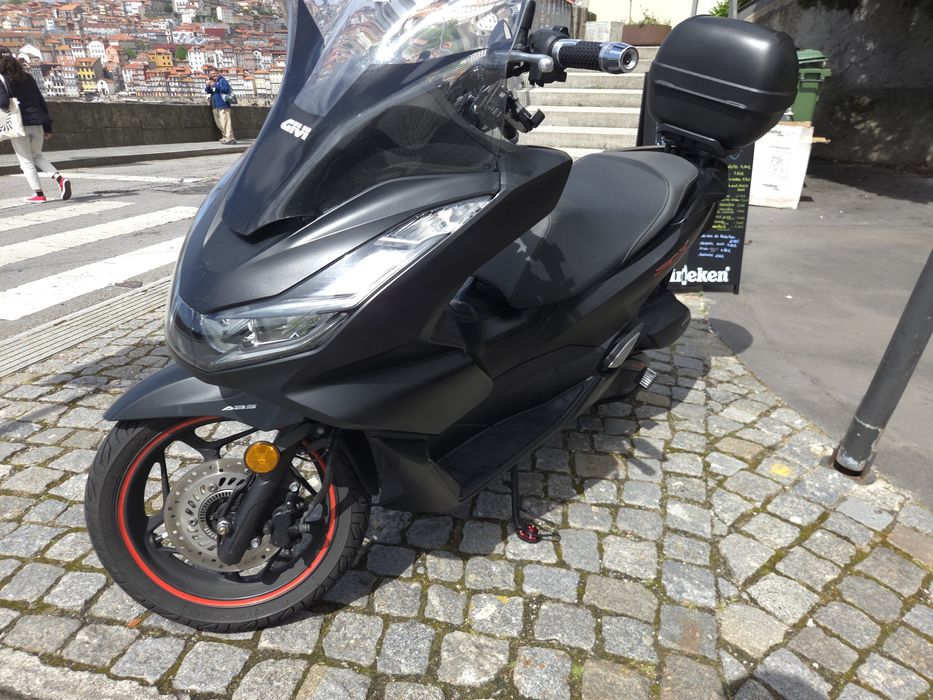 Honda pcx 125, com extras .