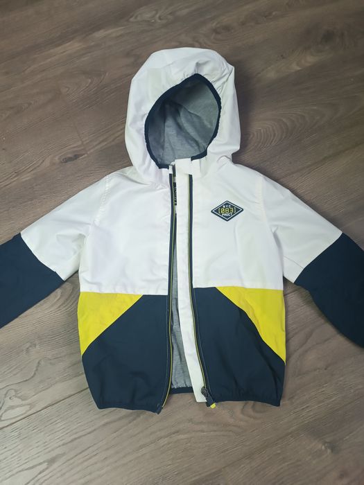 Куртка , ветровка