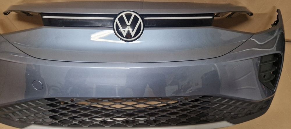 Є різні кольори бампер Volkswagen ID4 оригінал комплектований