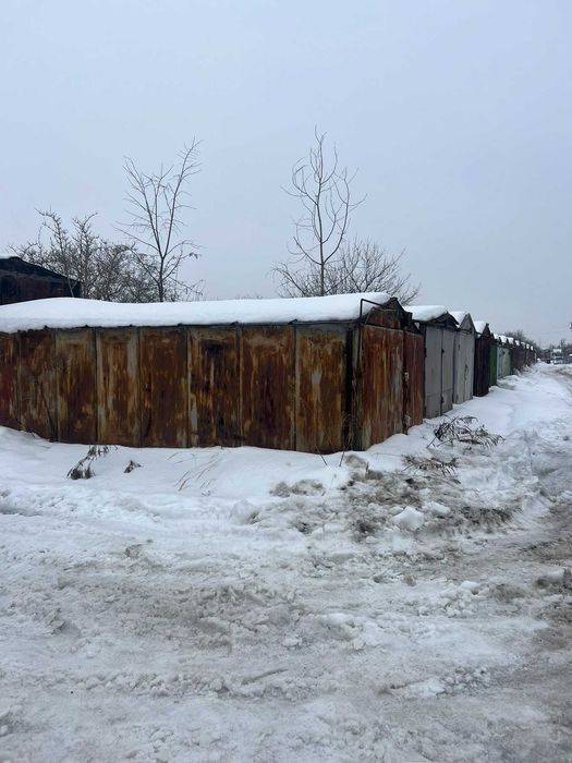 Продам гараж з місцем в гаражному кооперативі вул. Авіаційна 24А