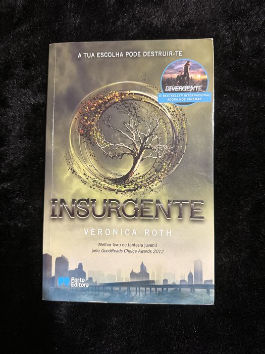 Divergente + Convergente + Insurgente  (Veronica Roth)