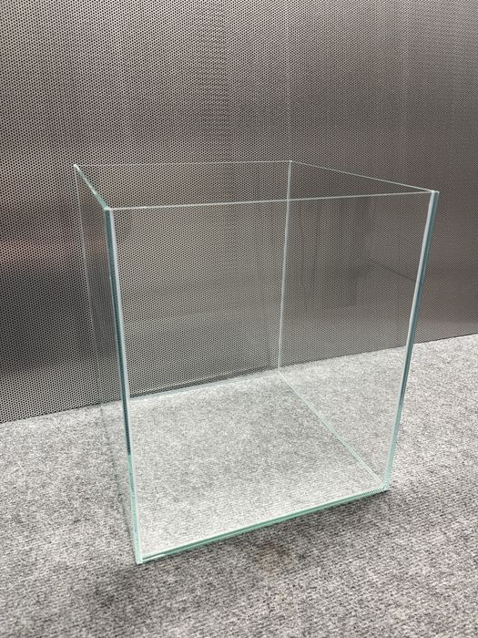 Akwarium 30x30x35 optiwhite