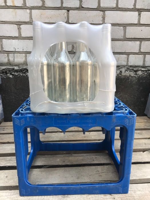 Продам стеклобутылку обработанную ультразвуком с крышкой.