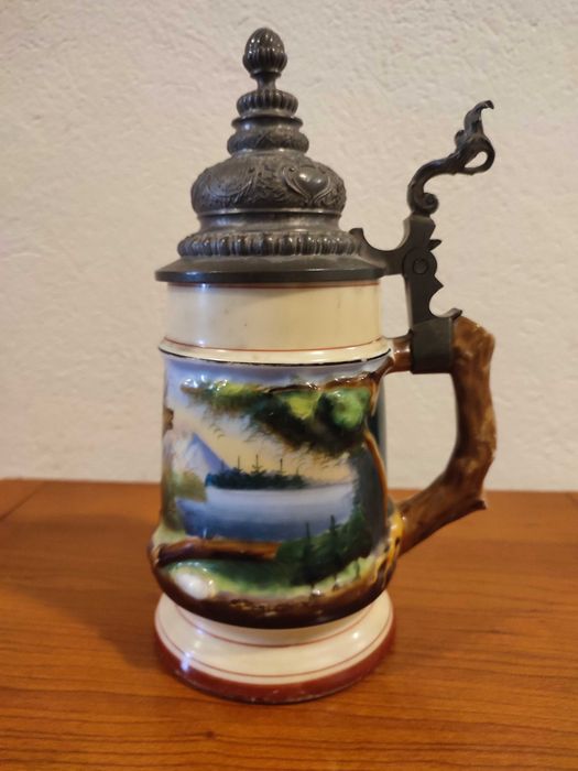 Kufel piwny myśliwski 0,5 l, 23 cm, dno z ilustracją.