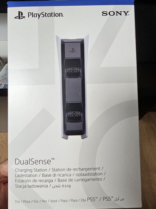 Ładowarka padów dualsense ps5 NOWA