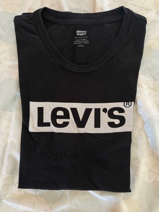 T-shirt Levi’s preta