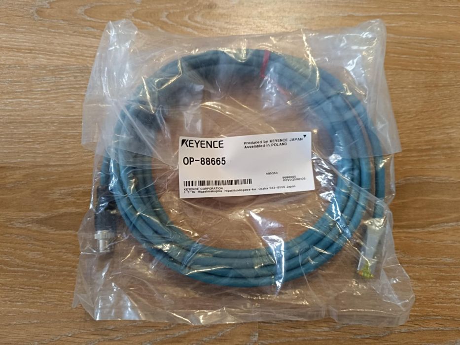 Kamera Keyence IV3-500CA komplet z okablowaniem