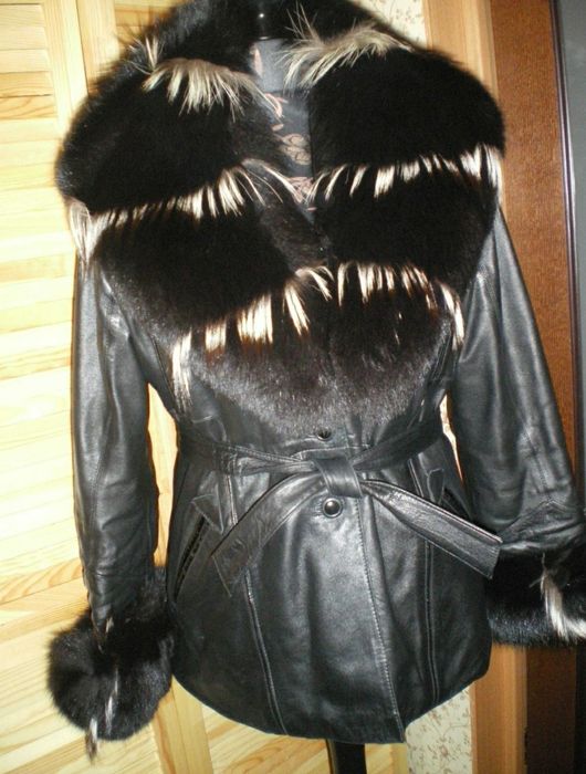 ОБМЕН женская кожаная куртка производства Турция