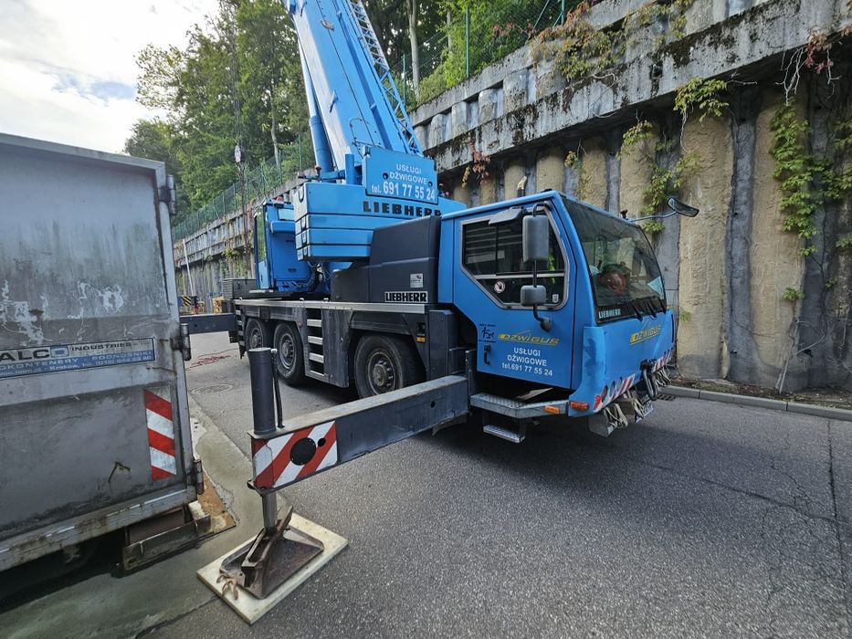 Liebherr  LTM1055