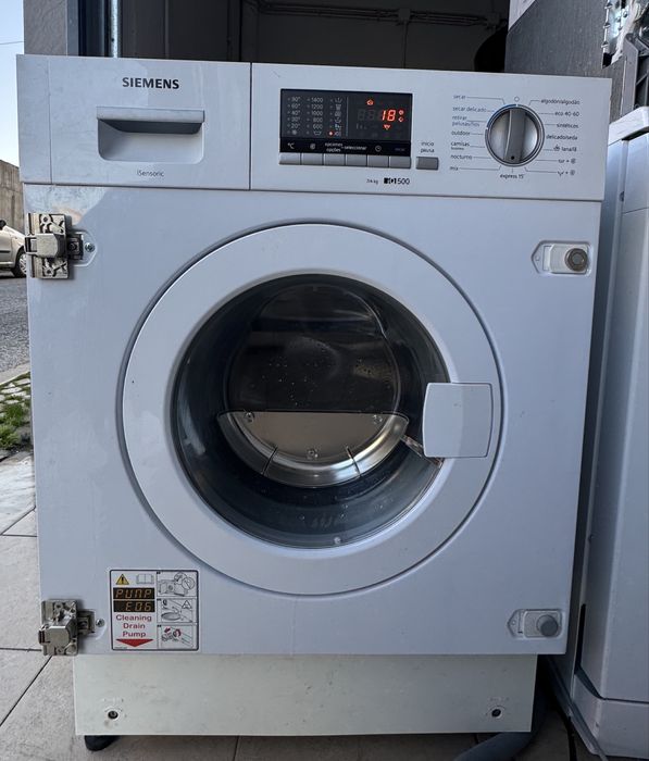 Máquina de Lavar e Secar Roupa Encastre Siemens iQ500  , 7/4kg 1400rpm