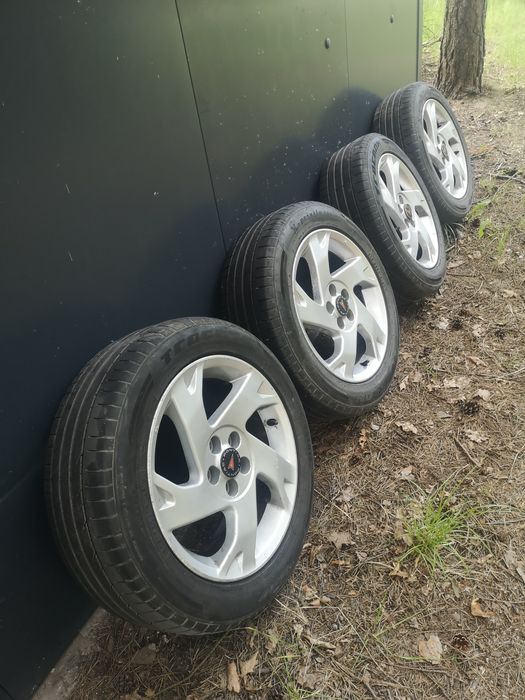 Alufelgi 5x100 16 Toyota itp, opony w ładnym stanie.