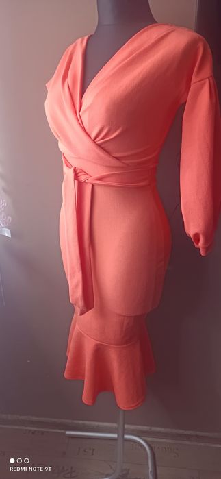 Sukienka rybka długi rękaw