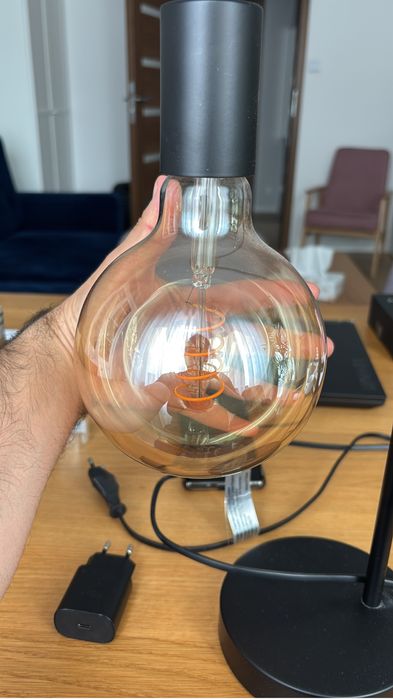 Lampa stołowa E-27 z zarówką LOFT