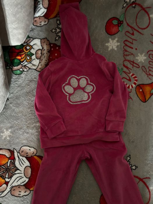 Велюровий костюмчик для дівчинки 86