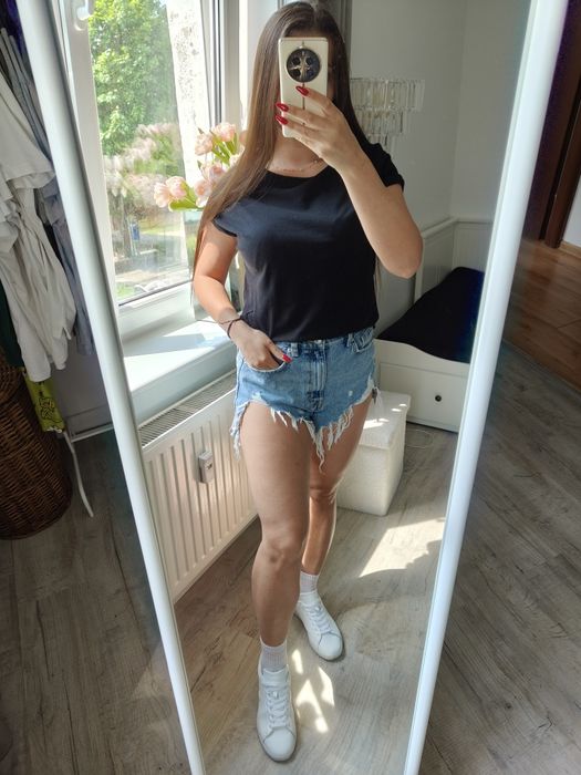 Czarna koszulka Amisu xs