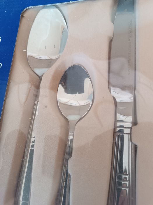 Набір столовий із іржестійкої сталі, кількість предметів 23