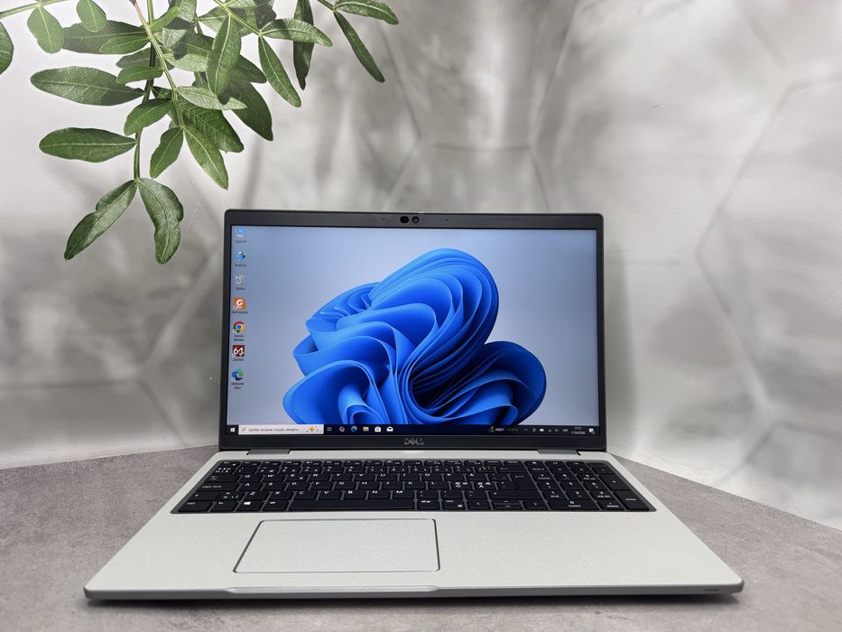 Ноутбук Dell Latitude 5520/i5-1135G7/16ГБ/512GB SSD/15.6"/Full HD IPS