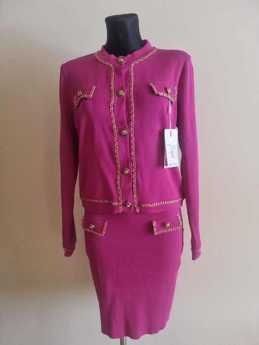 Piekny nowy komplet w stylu chanel