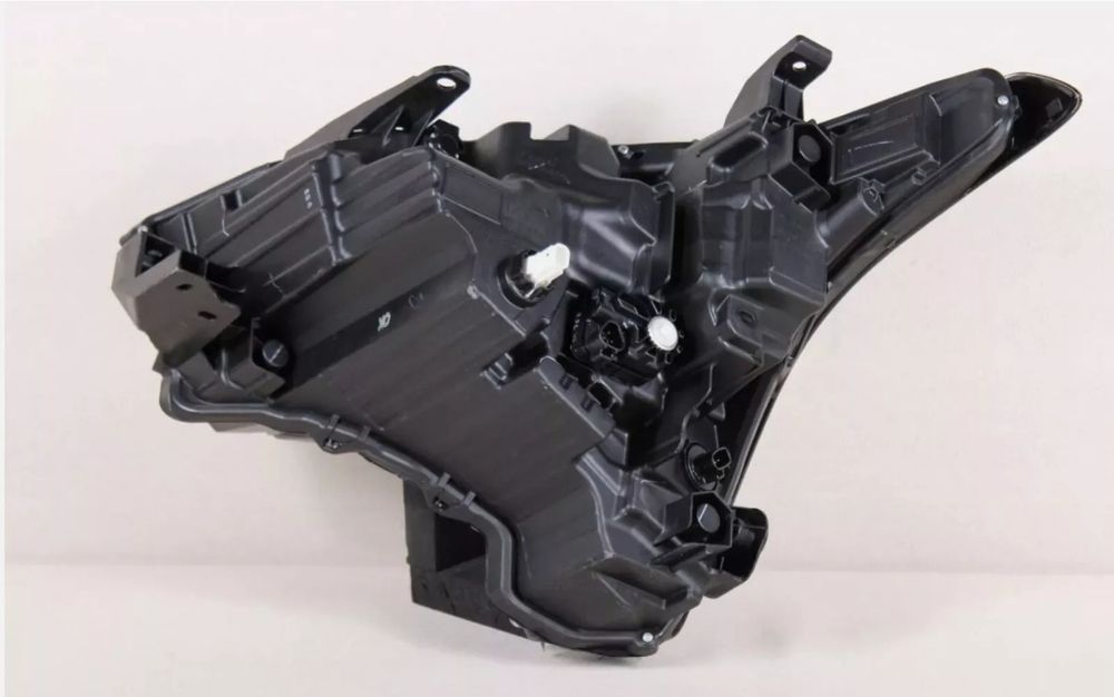 Продам комплект фар Toyota Sequoia/Tundra 2022 - 2025