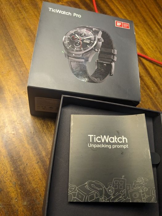 Продам Tic watch pro.
