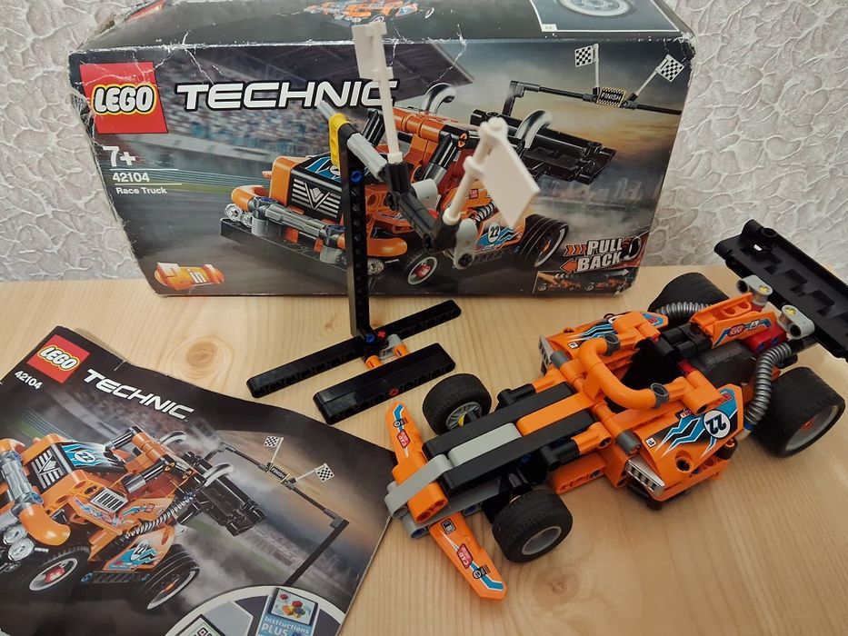 LEGO Technic 42104 Race Truck/Racer
