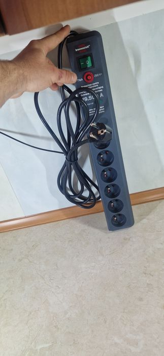 Listwa BRENNENSTUHL Secure-Tec 3 m Czarny