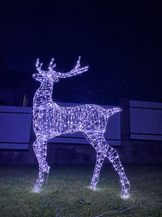 Олень металевий